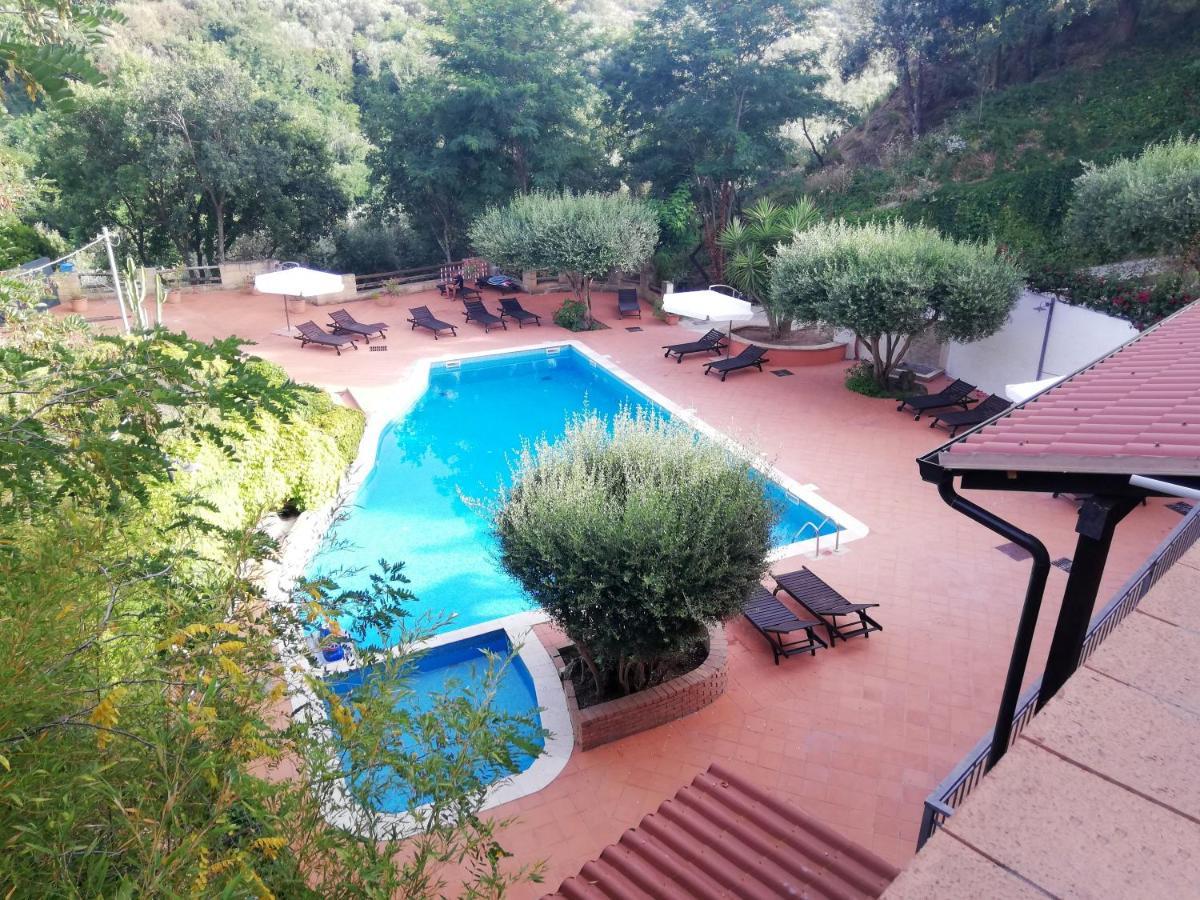 Residenza Mediterranea 赞布隆内 外观 照片