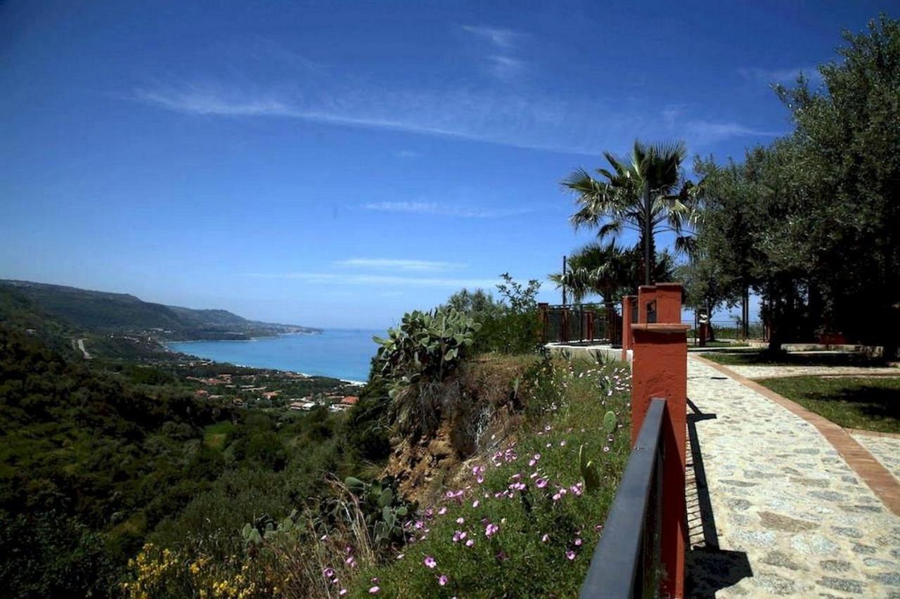 Residenza Mediterranea 赞布隆内 外观 照片